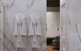 undefinedPrivate Spa Suite with whirlpool and sauna
