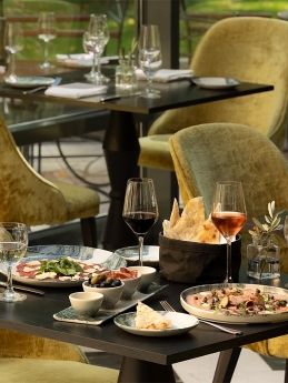 Bellinis Abend Schlosshotel Althörnitz